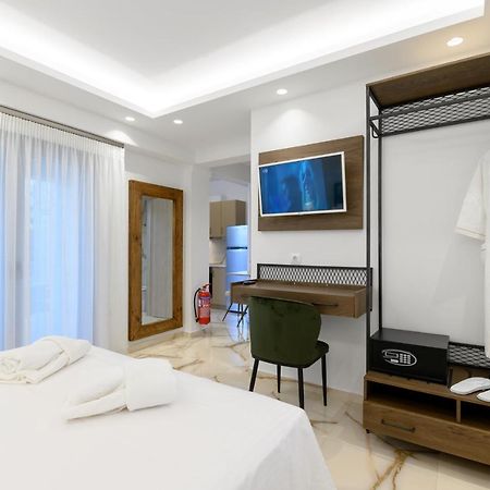 Momento Luxury Apartments Walking Distance From The Beach Nikiana Esterno foto