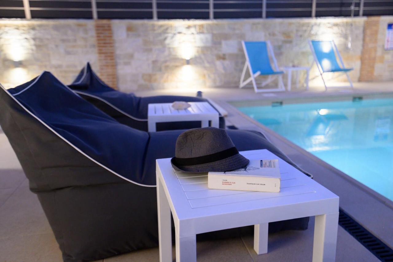 Momento Luxury Apartments Walking Distance From The Beach Nikiana Esterno foto