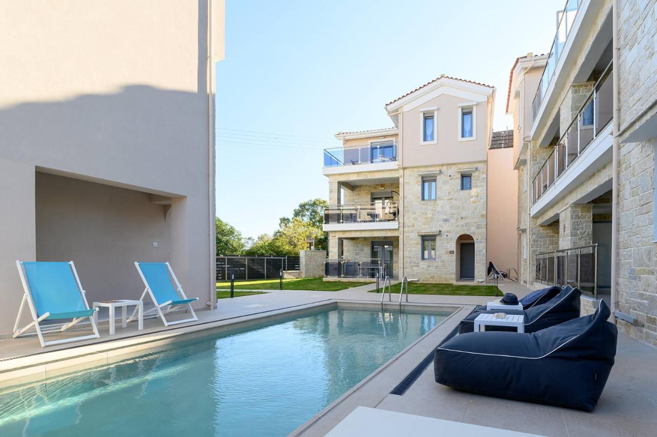 Momento Luxury Apartments Walking Distance From The Beach Nikiana Esterno foto