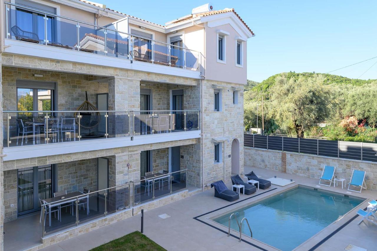 Momento Luxury Apartments Walking Distance From The Beach Nikiana Esterno foto