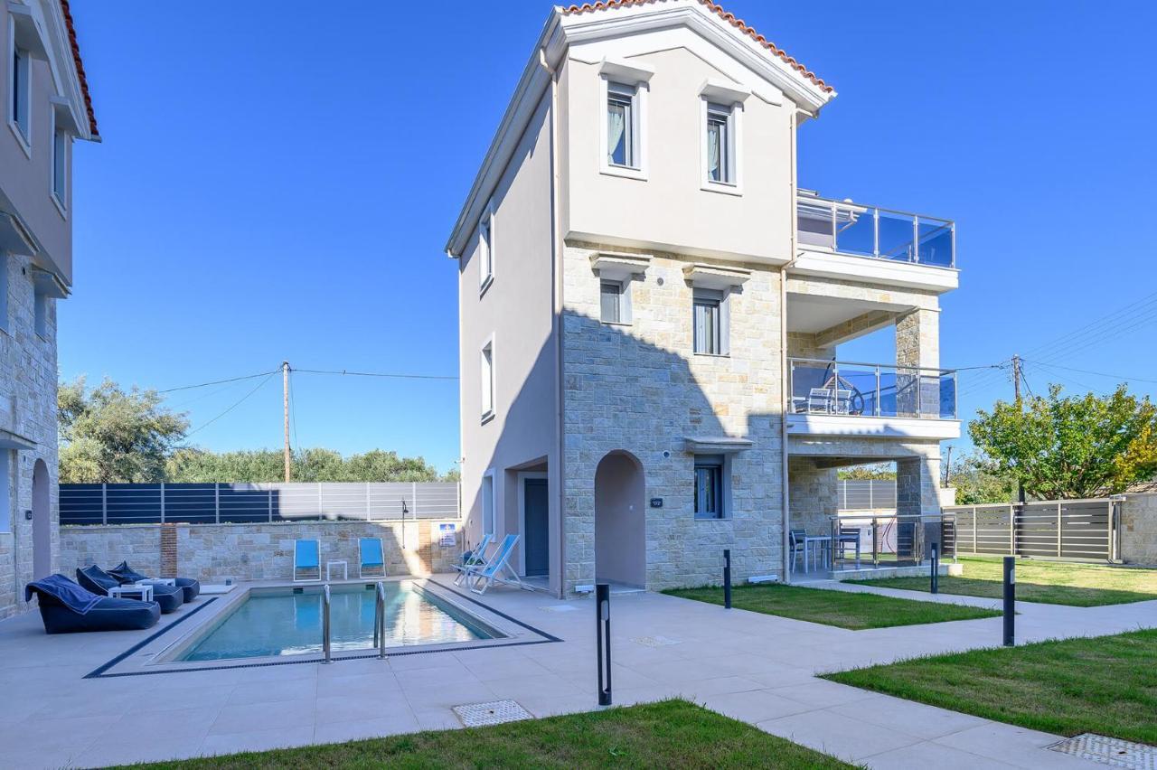 Momento Luxury Apartments Walking Distance From The Beach Nikiana Esterno foto