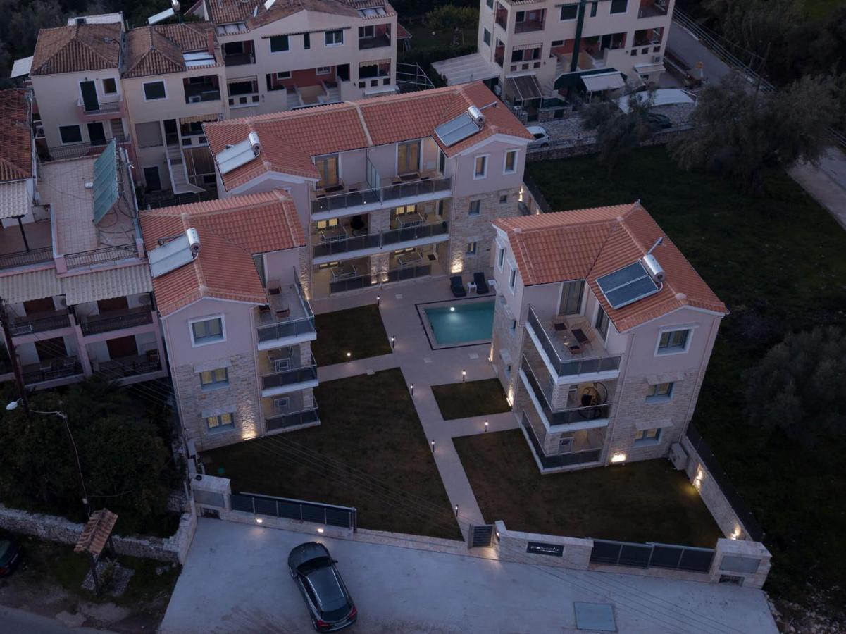 Momento Luxury Apartments Walking Distance From The Beach Nikiana Esterno foto