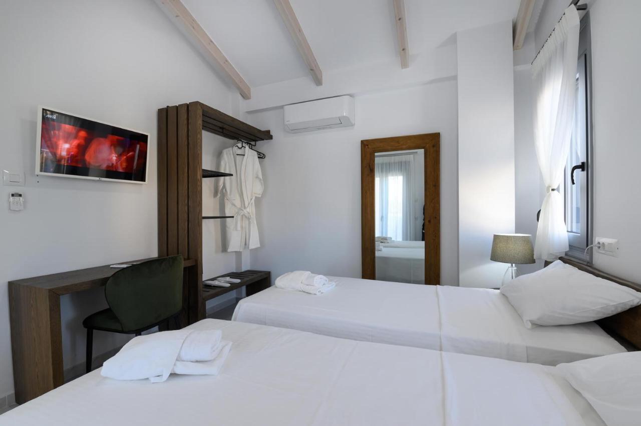 Momento Luxury Apartments Walking Distance From The Beach Nikiana Esterno foto