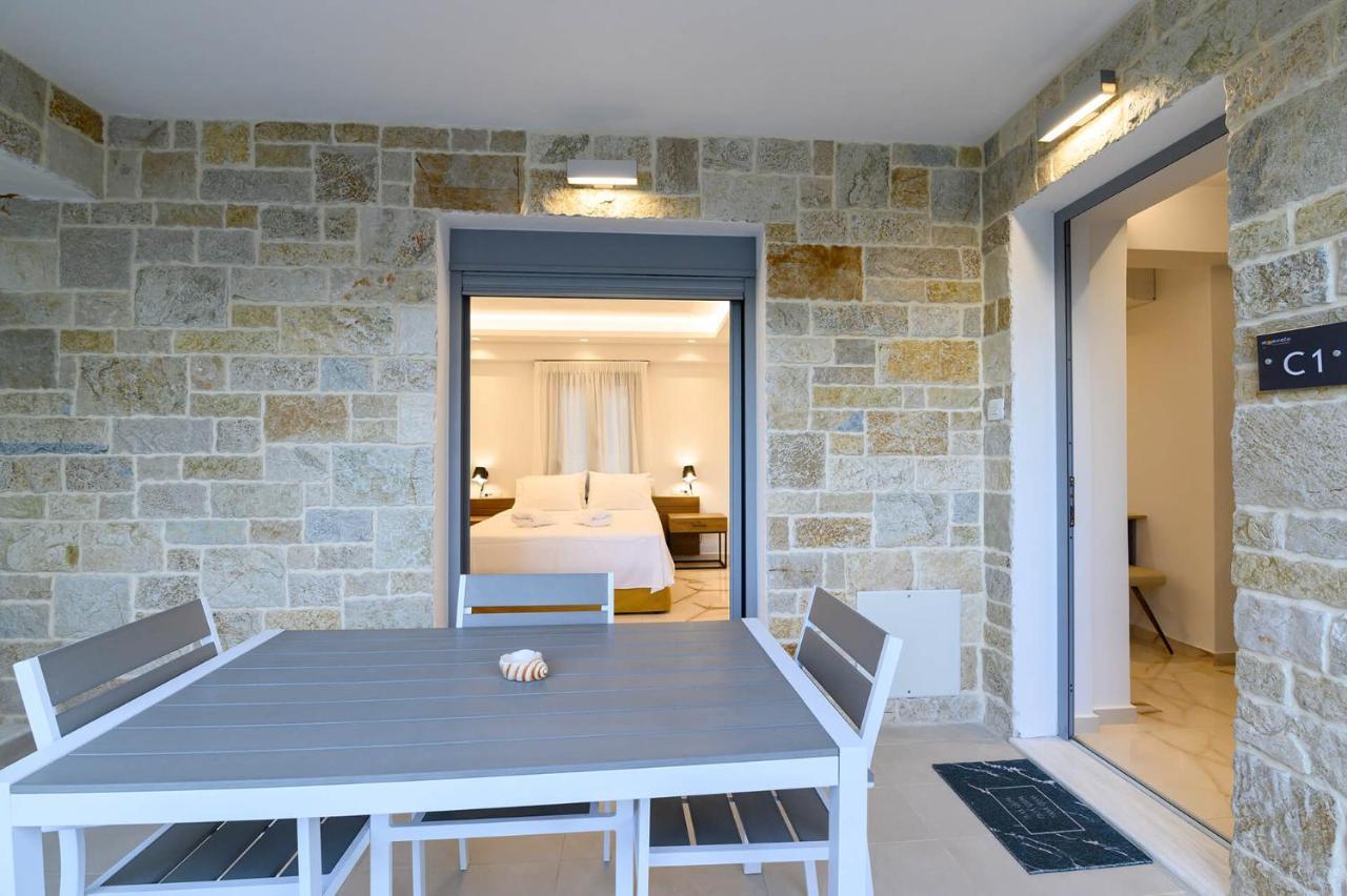 Momento Luxury Apartments Walking Distance From The Beach Nikiana Esterno foto
