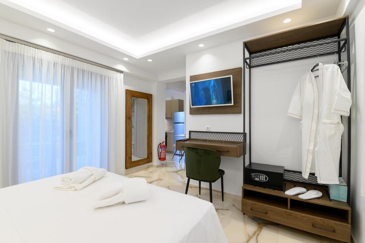 Momento Luxury Apartments Walking Distance From The Beach Nikiana Esterno foto