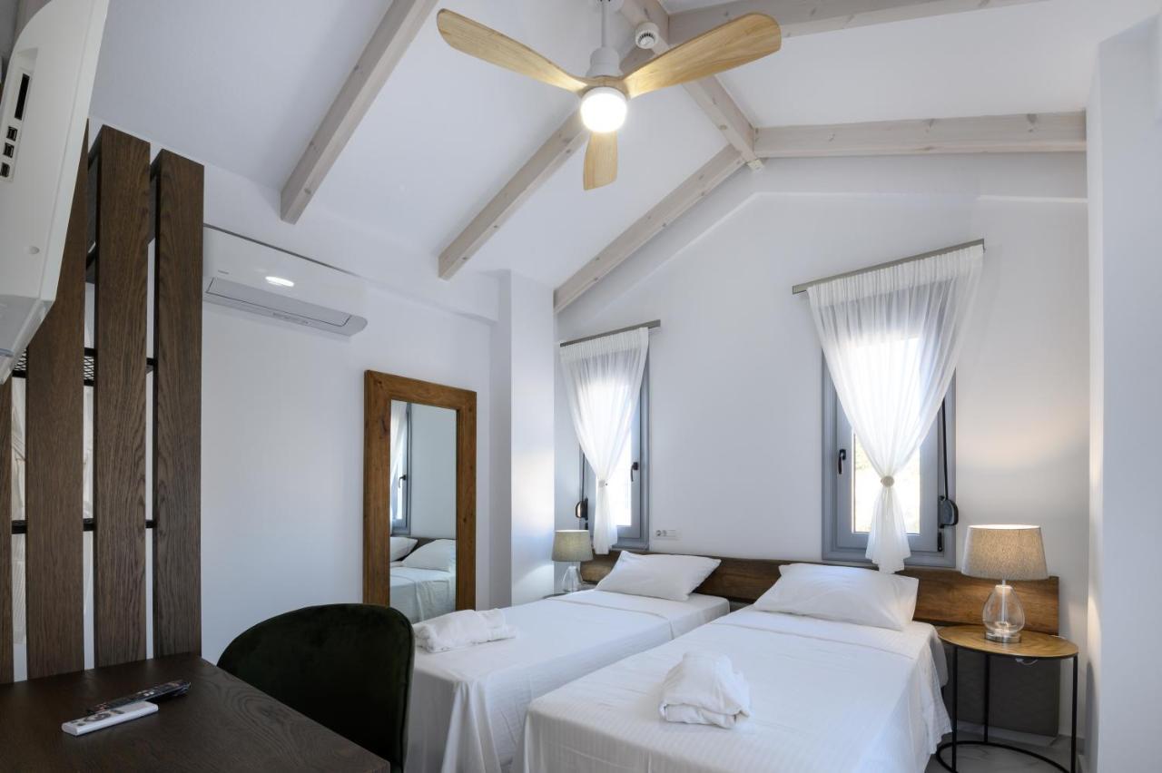 Momento Luxury Apartments Walking Distance From The Beach Nikiana Esterno foto