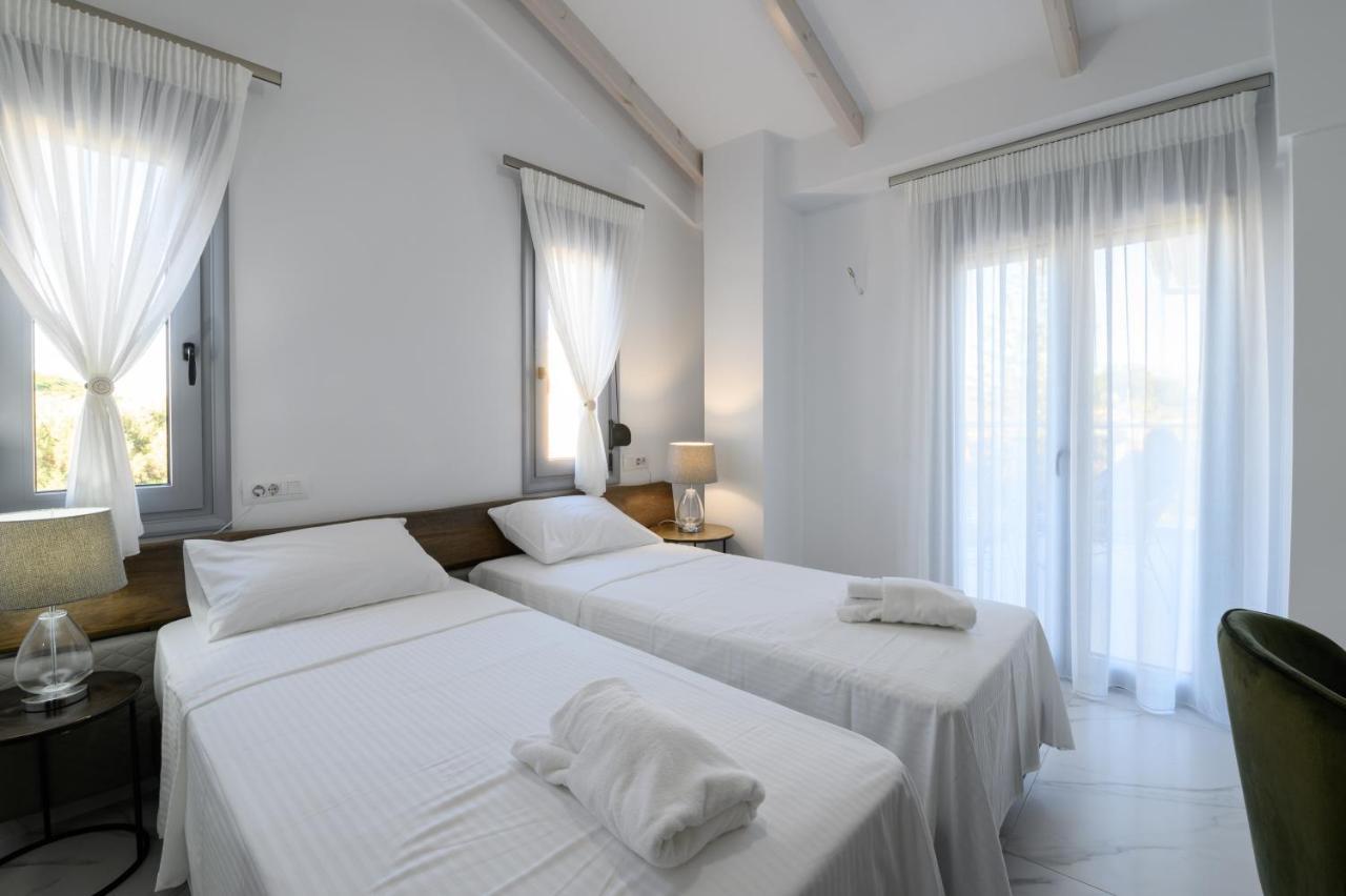 Momento Luxury Apartments Walking Distance From The Beach Nikiana Esterno foto