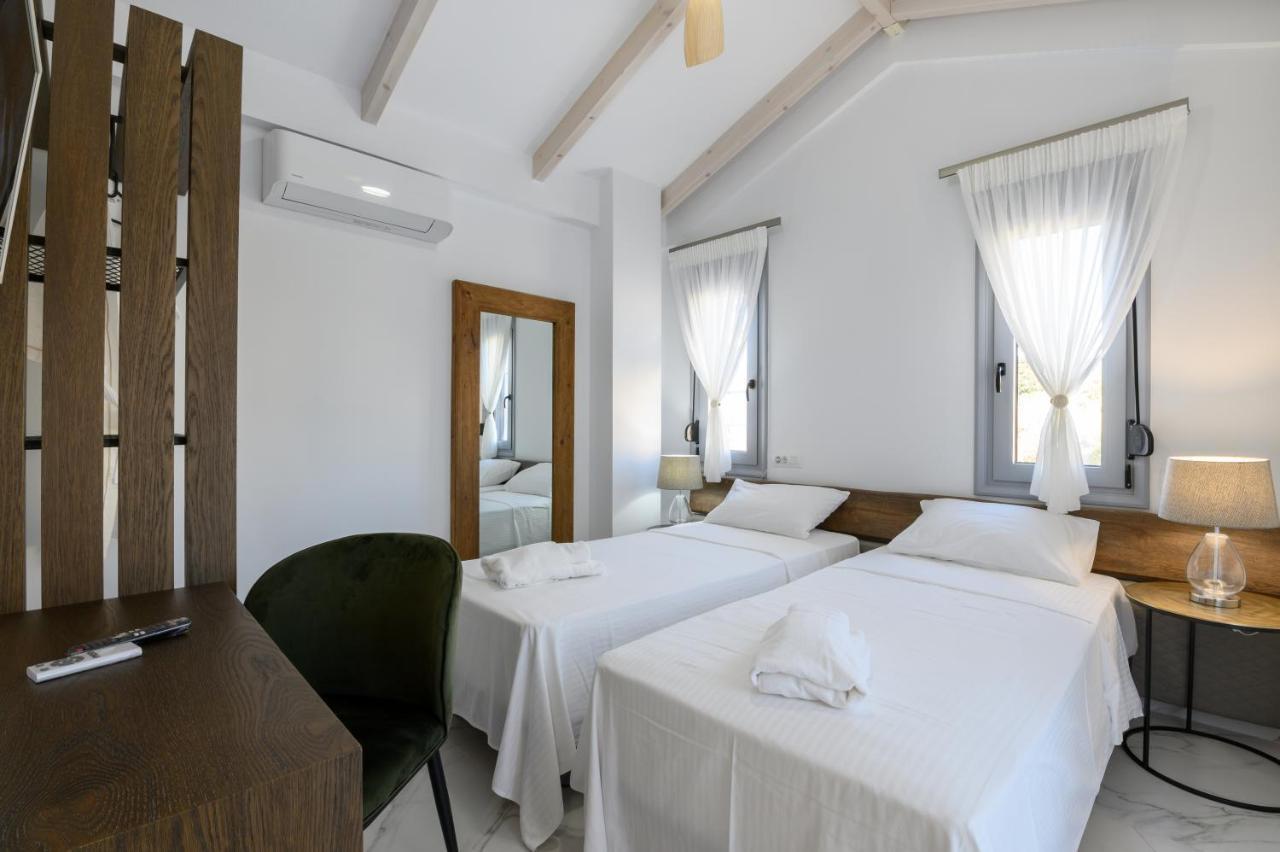 Momento Luxury Apartments Walking Distance From The Beach Nikiana Esterno foto