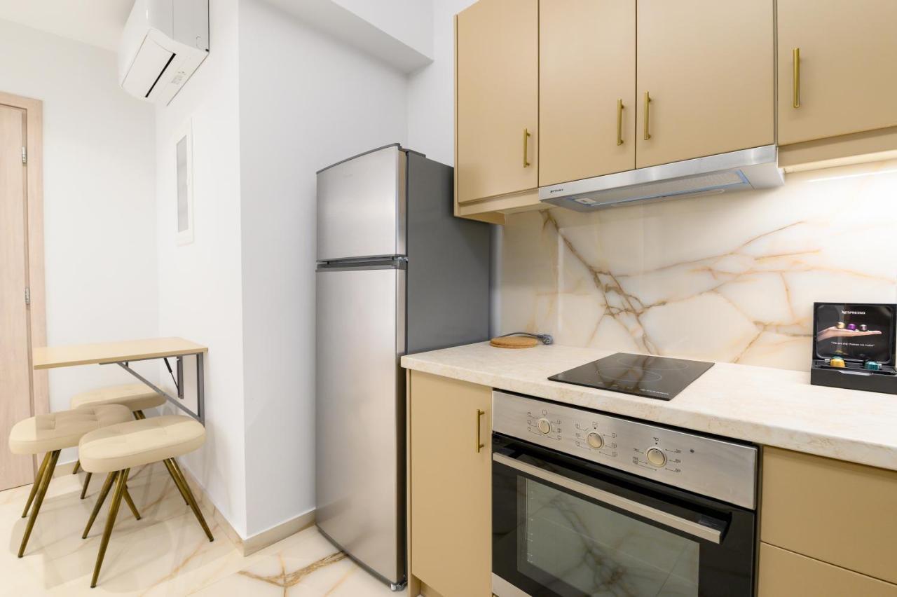 Momento Luxury Apartments Walking Distance From The Beach Nikiana Esterno foto